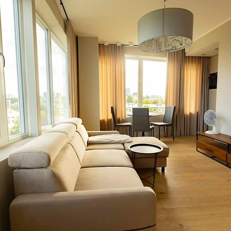 Beautiful Apartment Next To The Kalev Stadium Tallinn Buitenkant foto